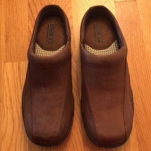 NIB Born Georgio Clogs 11M